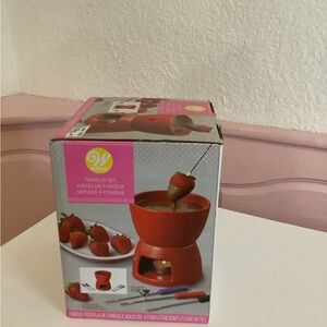 Fondue Set By Wilton Red Kit With Dipping Forks Chocolate Strawberries NEW Box